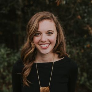 Meet your Posher, Courtney